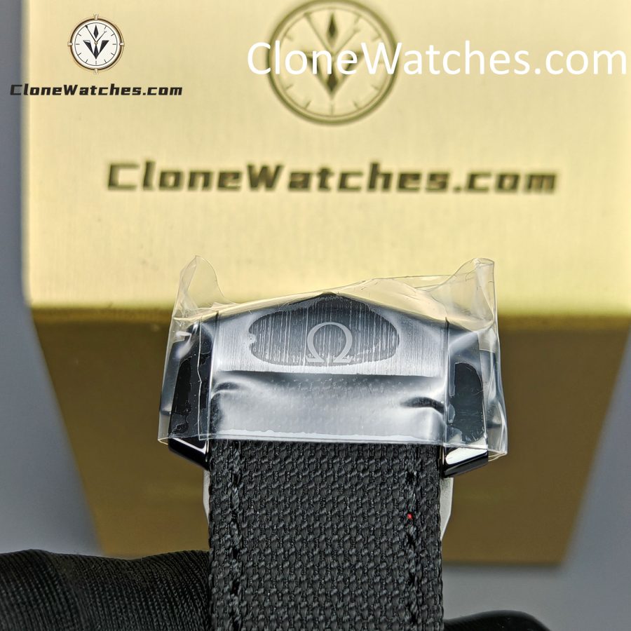 OMEGA Super Clone Watches 1:1 Speedmaster Dark Side of the Moon 311.92.44.51.01.005 44.25mm - Image 8