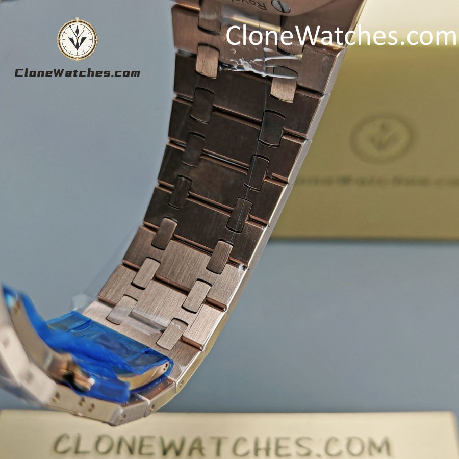 Audemars Piguet Super Clone Watches 1:1 Royal Oak Rose Gold 26240 Black Dial - Image 13