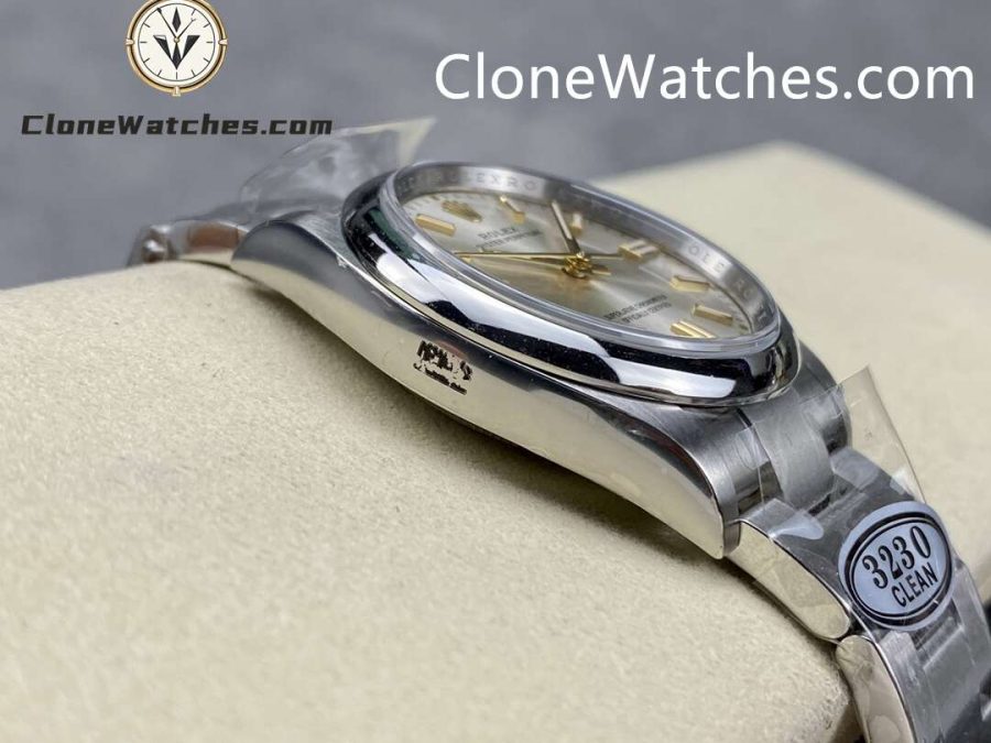 Rolex Super Clone Watches 1:1 Oyster Perpetual Silver Dial 36mm m126000-0001 3230 Movement - Image 6