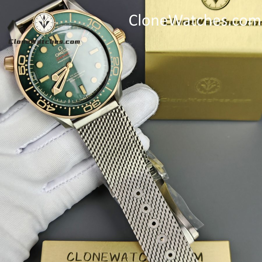 OMEGA Super Clone Watches 1:1 Seamaster Diver 300M 210.90.42.20.10.001 42mm - Image 4