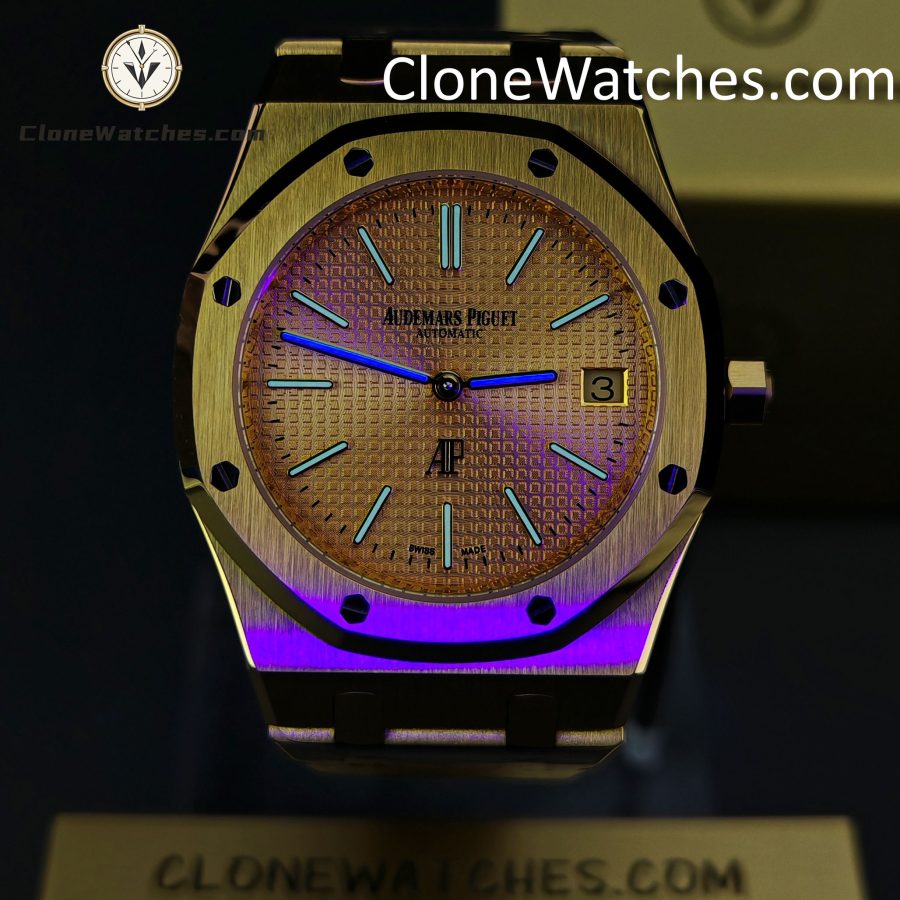 Audemars Piguet Super Clone Watches 1:1 Royal Oak “Jumbo” Extra-Thin Gold Dial 15202BA 39mm - Image 2