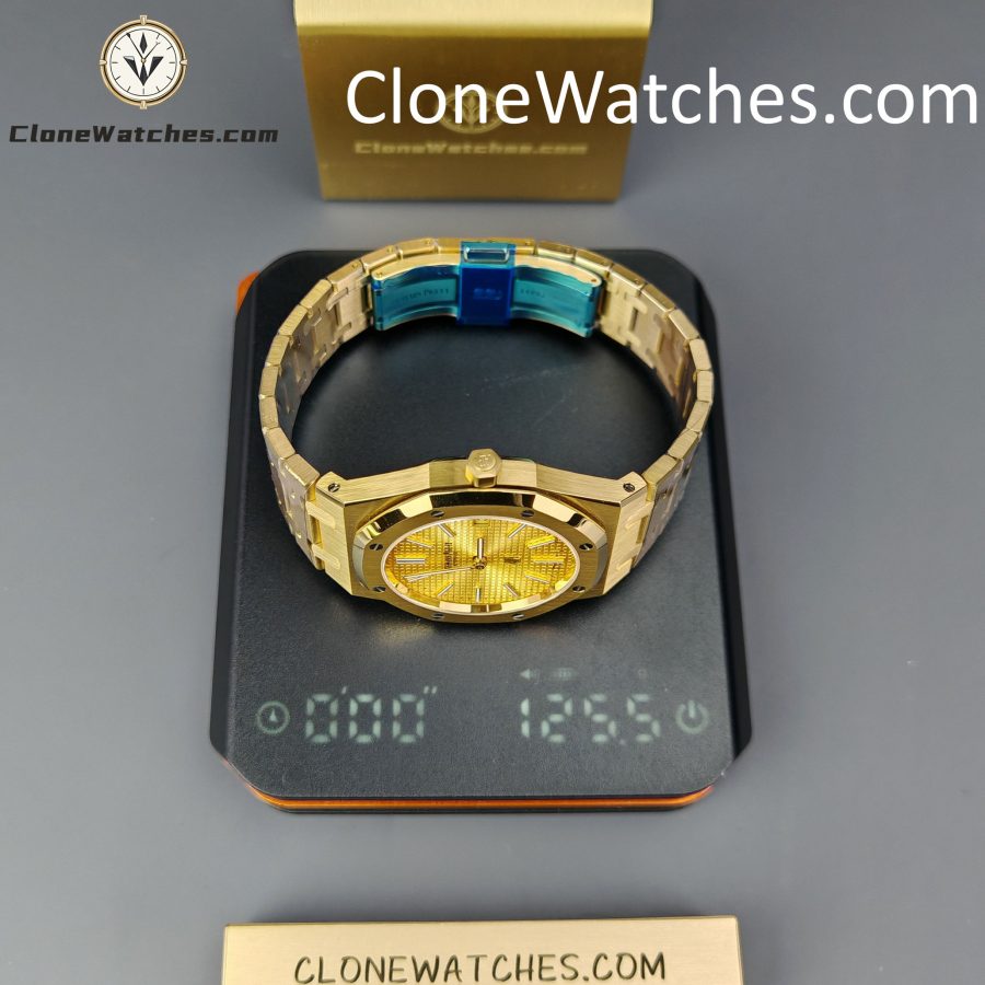 Audemars Piguet Super Clone Watches 1:1 Royal Oak “Jumbo” Extra-Thin Gold Dial 15202BA 39mm - Image 16