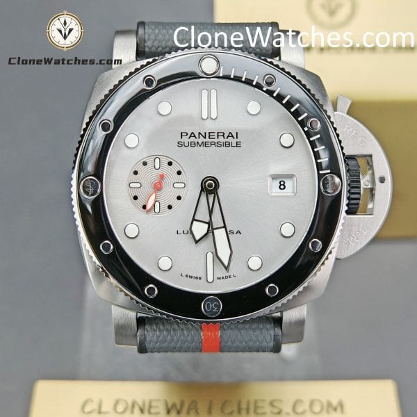 Panerai Super Clone Watches 1:1 Submersible QuarantaQuattro Luna Rossa PAM01681 44mm