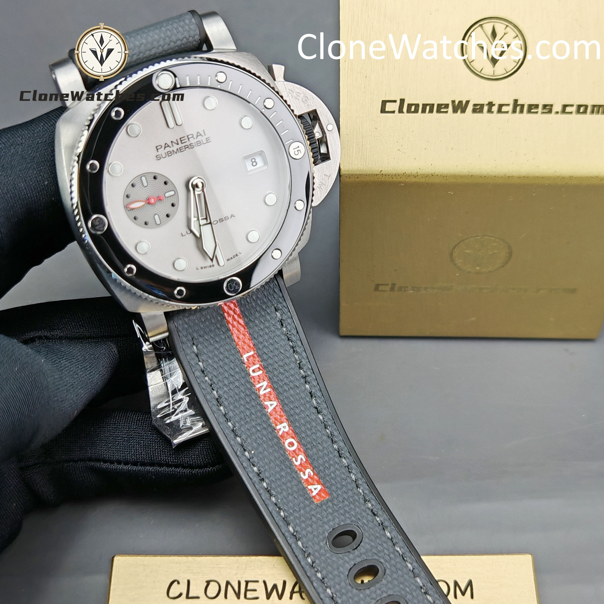 Panerai Super Clone Watches 1:1 Submersible QuarantaQuattro Luna Rossa PAM01681 44mm - Image 4