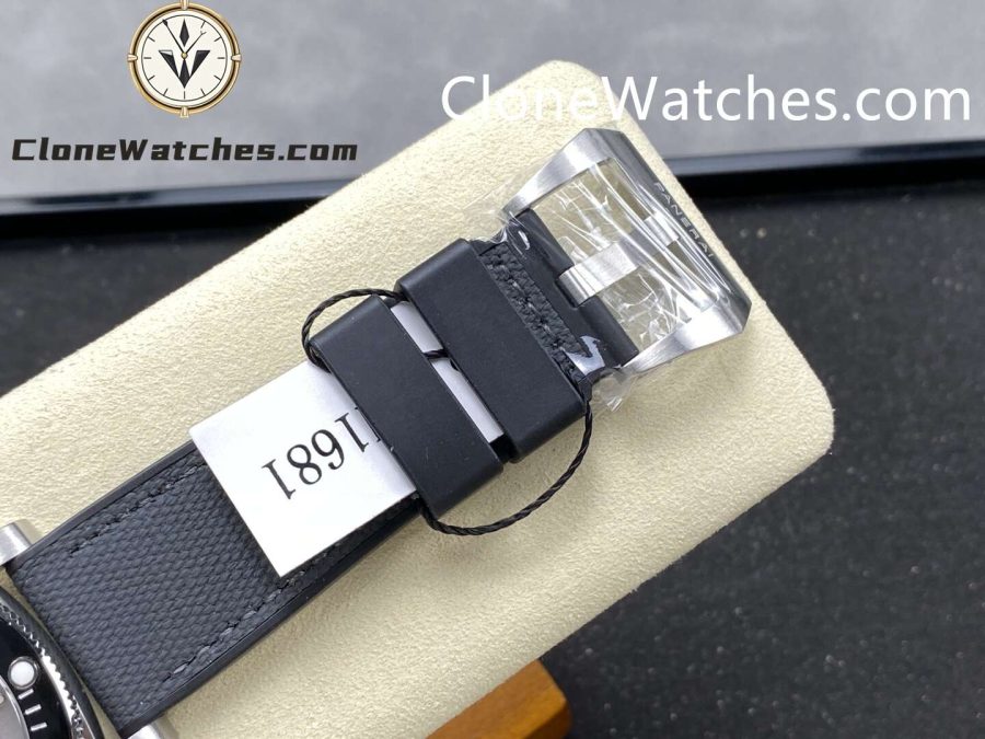 Panerai Super Clone Watches 1:1 Submersible QuarantaQuattro Luna Rossa PAM01681 44mm - Image 6