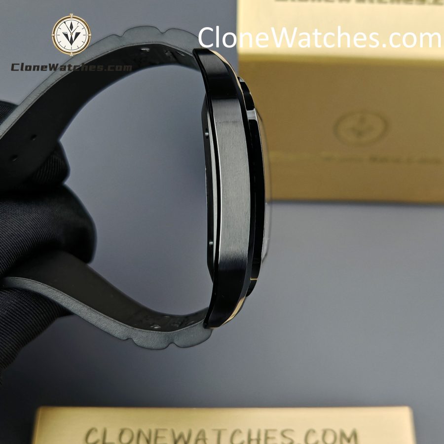 Cartier Super Clone Watches 1:1 Santos Series Black Dial 39.8MM WSSA0039 Rubber Strap - Image 7
