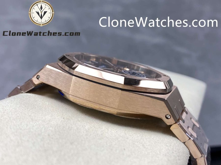 Audemars Piguet Super Clone Watches 1:1 Royal Oak Rose Gold 26239 Blue Dial - Image 6