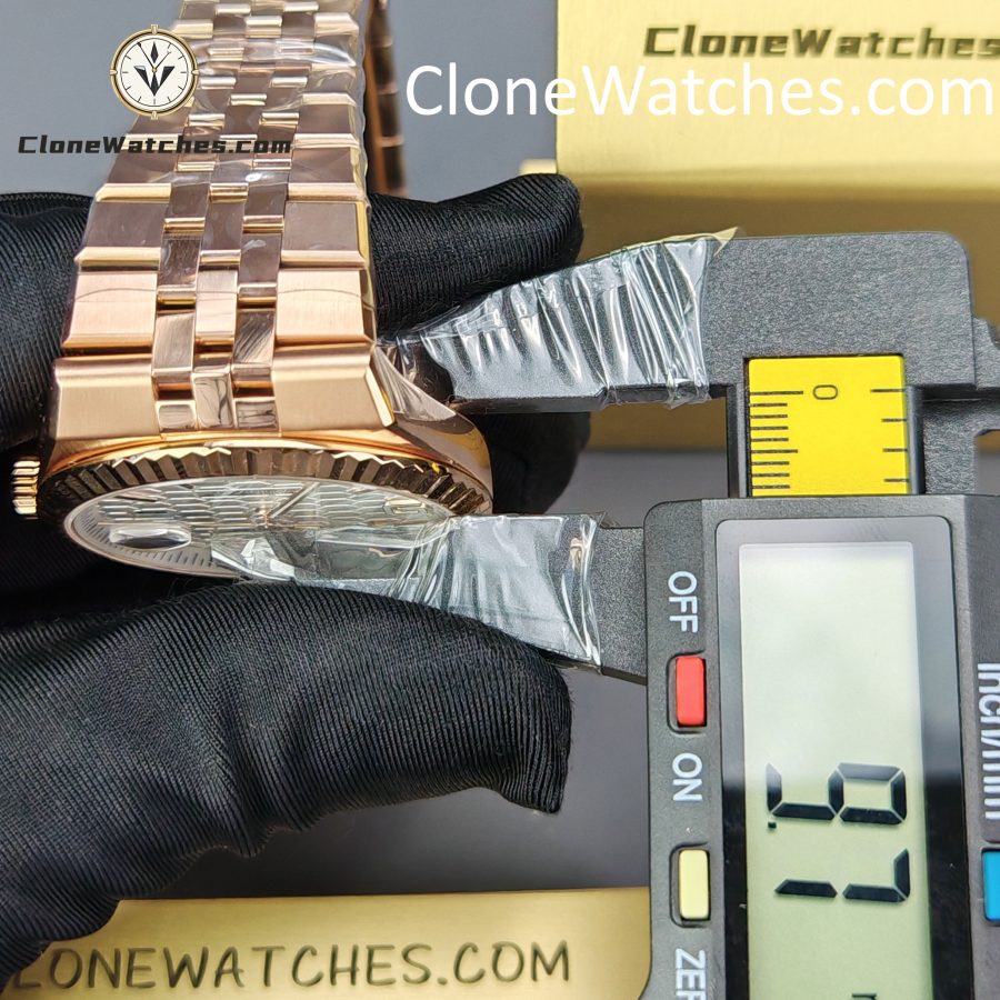 Rolex Super Clone Watches 1:1 Land-Dweller M127335-0001 White Dial Rose Gold 7135 Movement 40mm - Image 16