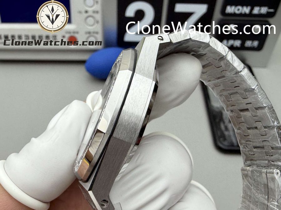 Audemars Piguet Super Clone Watches 1:1 Royal Oak 15451ST Black Dial 37MM - Image 7