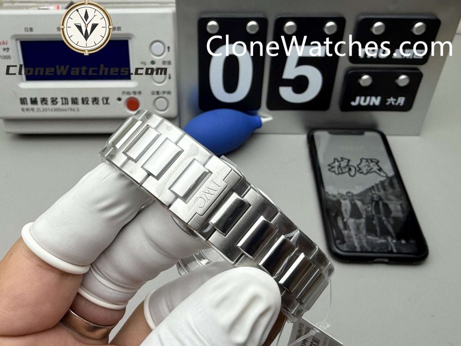 IWC Super Clone Watches 1:1 IW328908 Ingenieur Automatic 40 Green Dial - Image 9