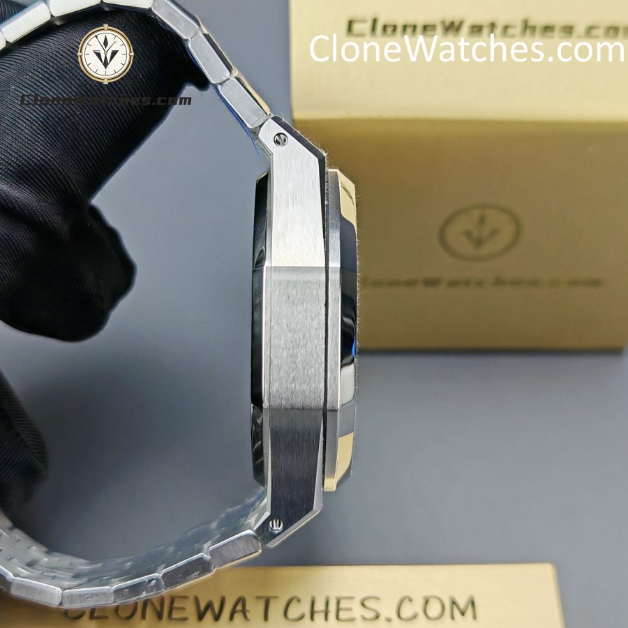Audemars Piguet Super Clone Watches 1:1 Royal Oak Smoky Blue Dial 26240BA Selfwinding Chronograph - Image 9
