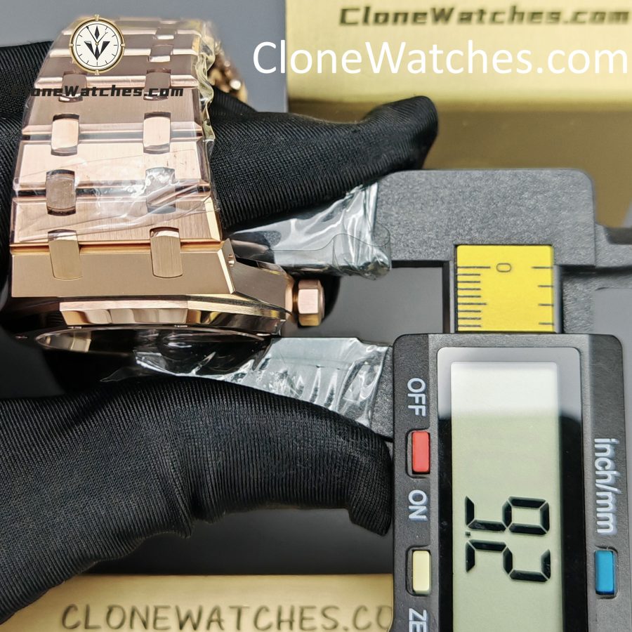 Audemars Piguet Super Clone Watches 1:1 Royal Oak Rose Gold 15400 Black Dial - Image 15