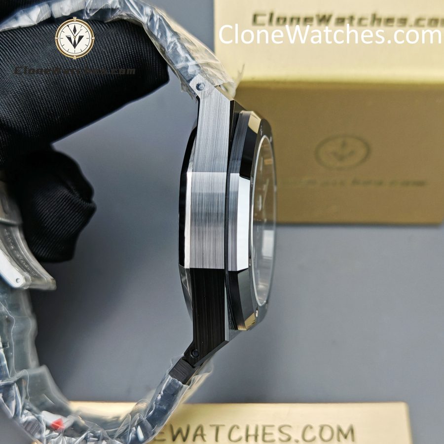Audemars Piguet Super Clone Watches 1:1 Royal Oak Black Ceramic Blue Dial 26240CE Selfwinding Chronograph - Image 7