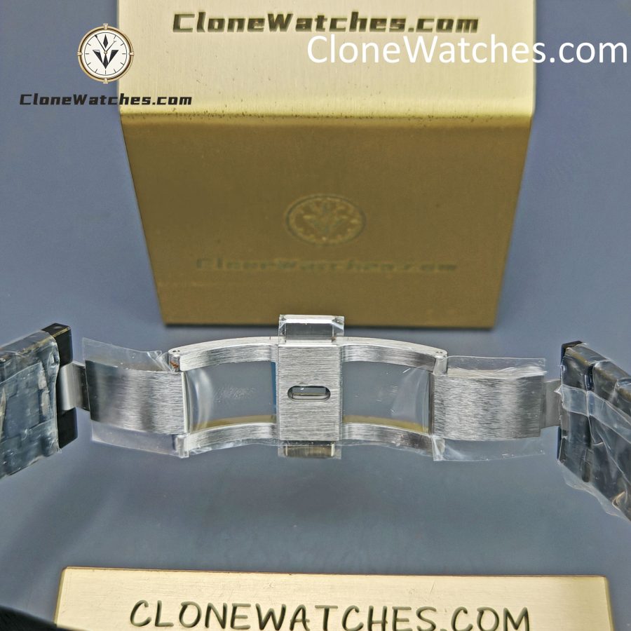 Audemars Piguet Super Clone Watches 1:1 Royal Oak Black Ceramic Blue Dial 26240CE Selfwinding Chronograph - Image 11
