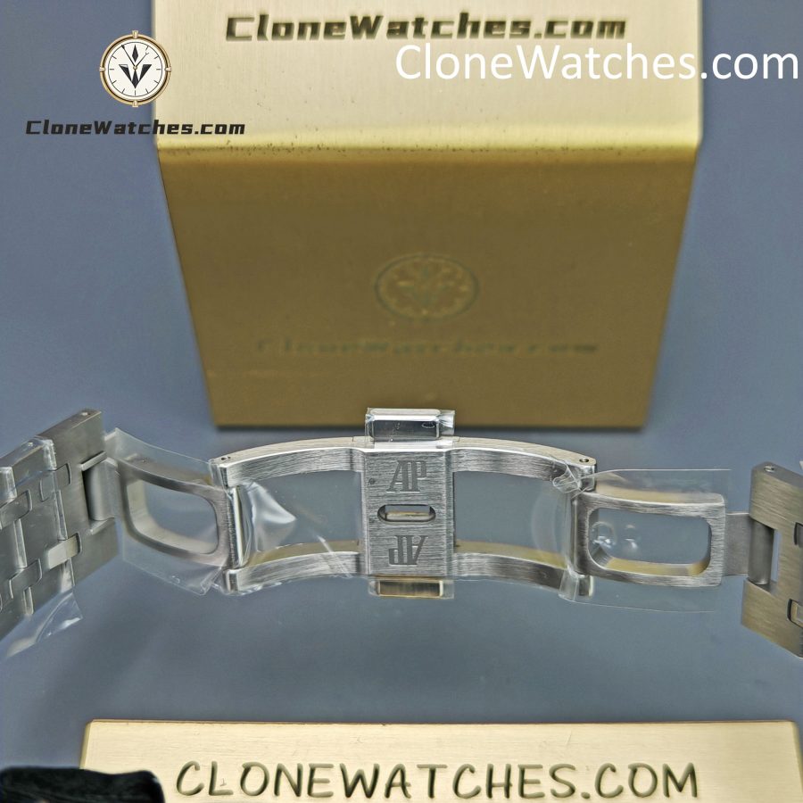 Audemars Piguet Super Clone Watches 1:1 Royal Oak Black & Silver Dial 26239BC Selfwinding Chronograph - Image 12
