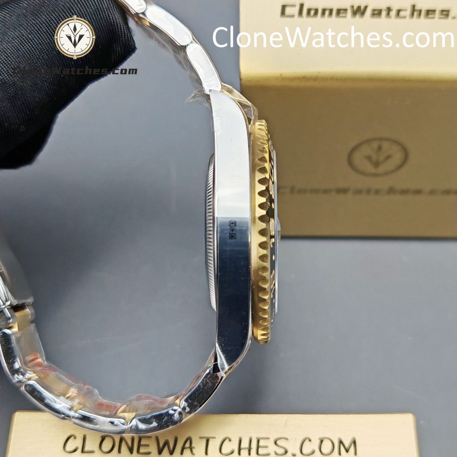 Rolex Super Clone Watches 1:1 GMT Master II 116713-LN-78203 Oyster 3186 Movement - Image 9