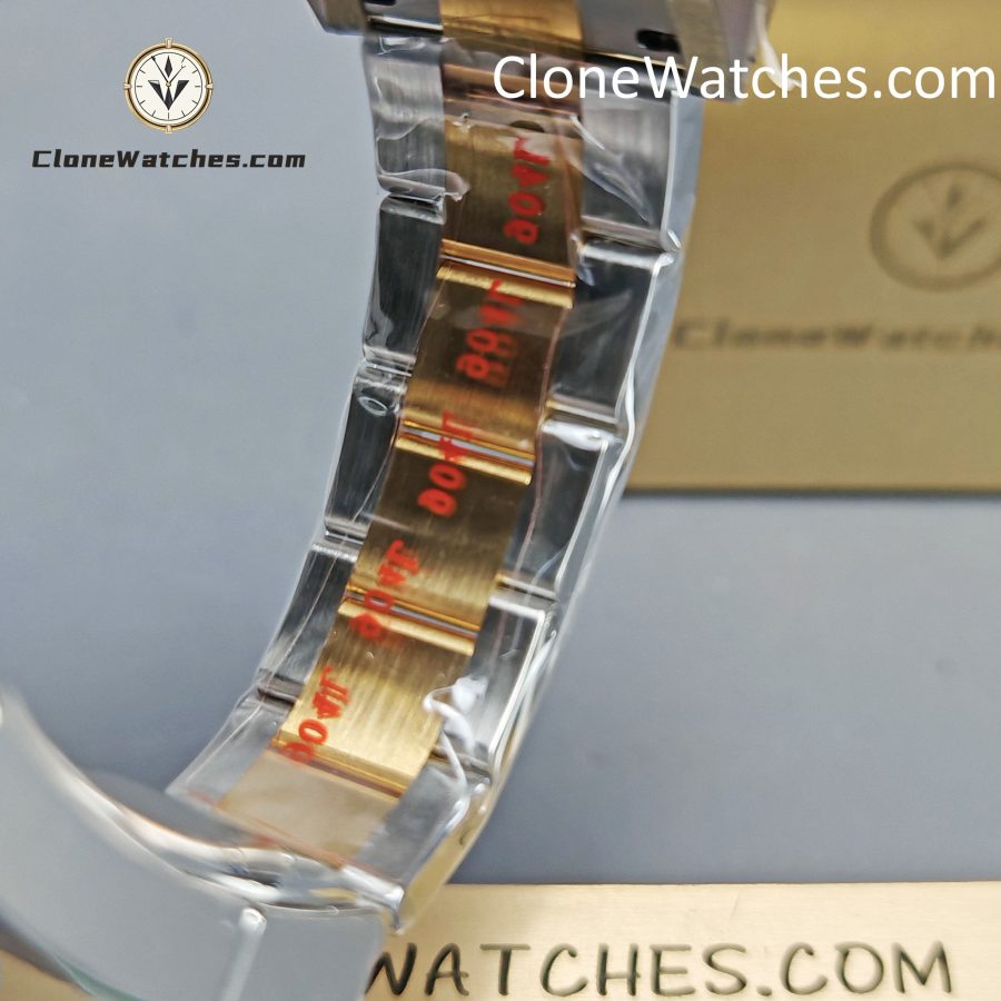 Rolex Super Clone Watches 1:1 GMT Master II 116713-LN-78203 Oyster 3186 Movement - Image 10