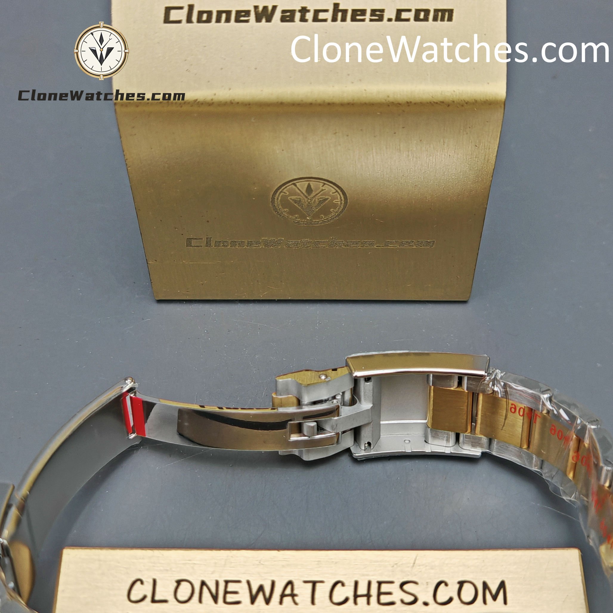 Rolex Super Clone Watches 1:1 GMT Master II 116713-LN-78203 Oyster 3186 Movement - Image 13