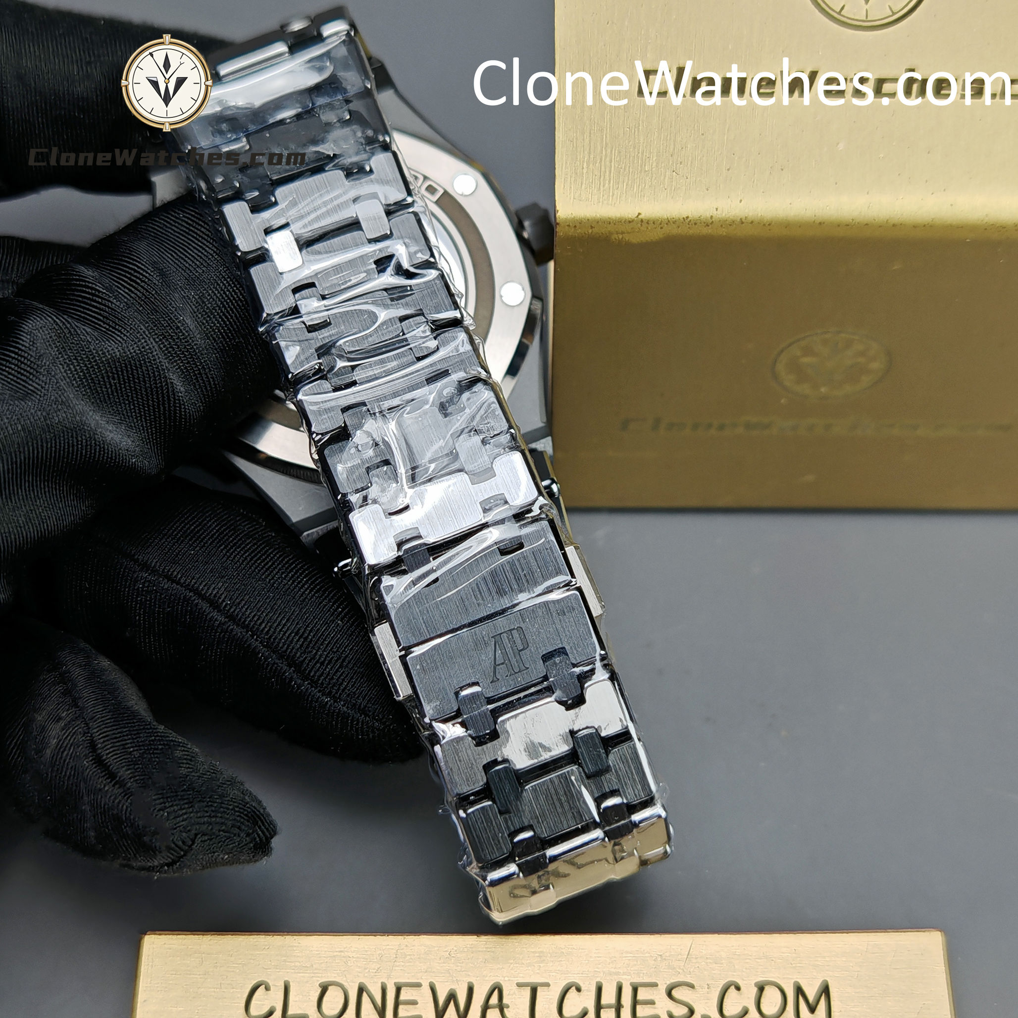 Audemars Piguet Super Clone Watches 1:1 Royal Oak 15400 Black Ceramic Black Dial - Image 7