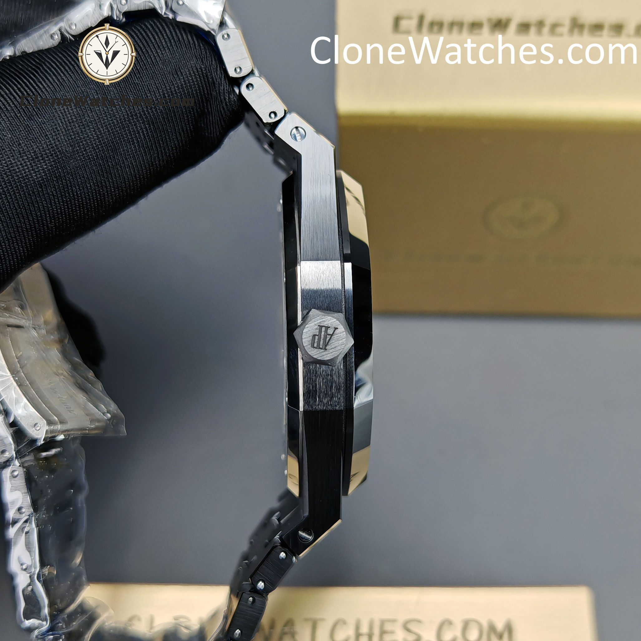 Audemars Piguet Super Clone Watches 1:1 Royal Oak 15400 Black Ceramic Black Dial - Image 8