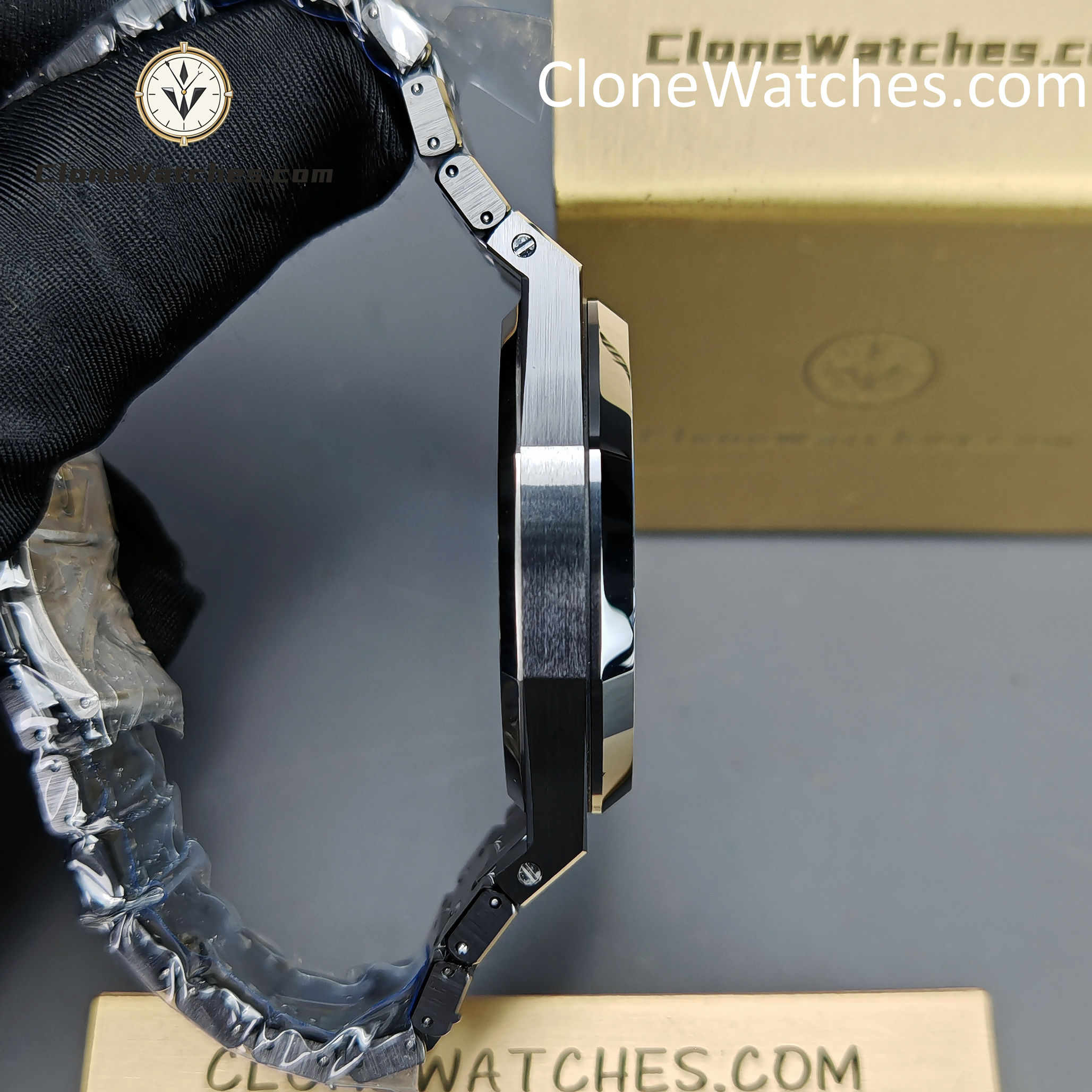 Audemars Piguet Super Clone Watches 1:1 Royal Oak 15400 Black Ceramic Black Dial - Image 9